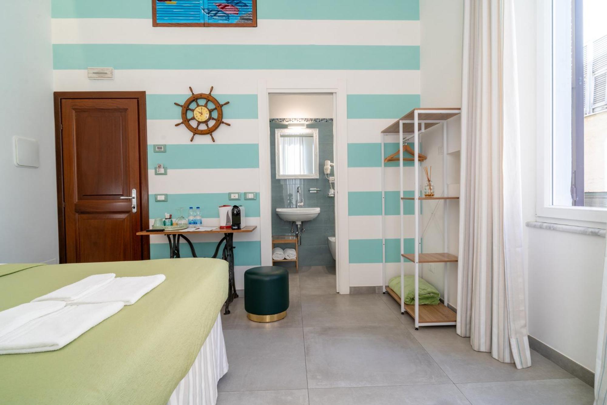 Teresa Rooms & Suites La Spezia Bagian luar foto